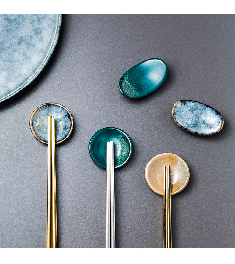 Porcelain color beauty of Japanese variable glaze express chopsticks chopsticks multi - functional ceramic chopsticks holder frame spoon frame pillow zhu doesn a spoon