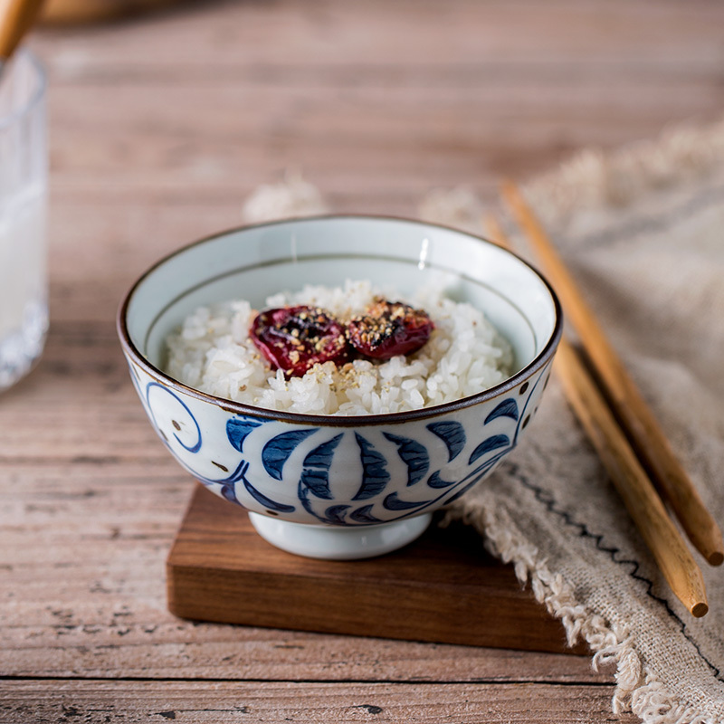 Spring to use 4.5 "Japanese jobs household small bowl of rice bowls creative ceramic hand - made tableware porringer eat rice bowl