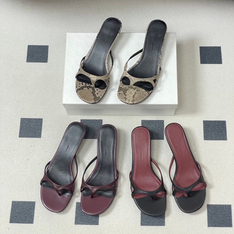 Tts 26 New Summer Style Retro Snake Pattern Kitten Heel Flip-Flops for Outdoor Wear, Genuine Leather Versatile Low-Heel Thong Sandals