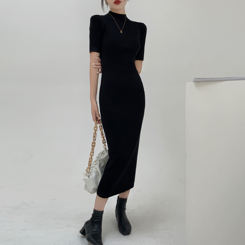 Black Dress for Women, Spring Half-High Collar, Long, Slim-Fitting, Elegant Little Black Dress, Spring and Autumn Base Layer, Bodycon Knit Long Dress