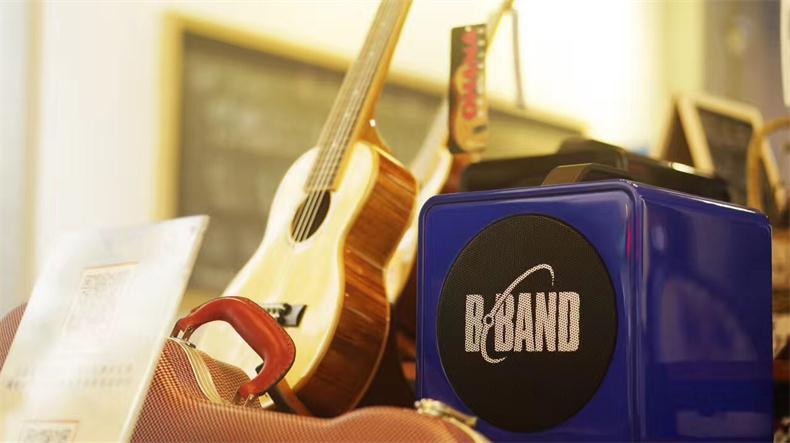 Phần Lan B-BAND Acoustic ukulele loa âm thanh Bluetooth sạc guitar AC45 - Loa loa loa kéo điện máy xanh