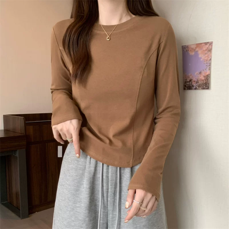 Осень базовый body-friendly дизайн белый лонгслив, 2022 год, slim fit, тренд сезона