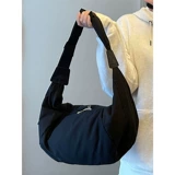 Сумка через плечо, универсальная демисезонная вместительная и большая сумка на одно плечо с пухом