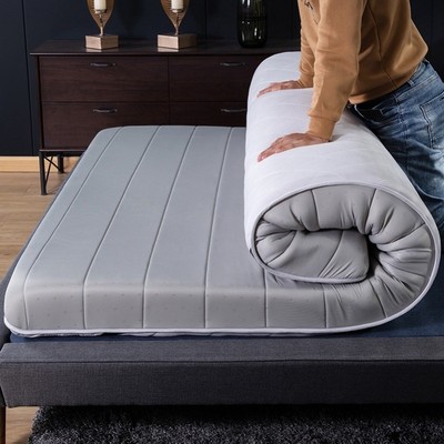 泰国天然乳胶床垫乳胶夹层