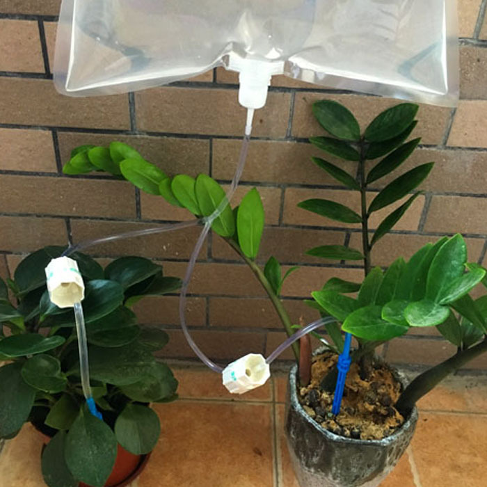 Automatic Flower Watering Device for Lazy People, Home Watering Gadget, Drip Irrigation Device for Plants on the Balcony, Suitable for Travel and Business Trips