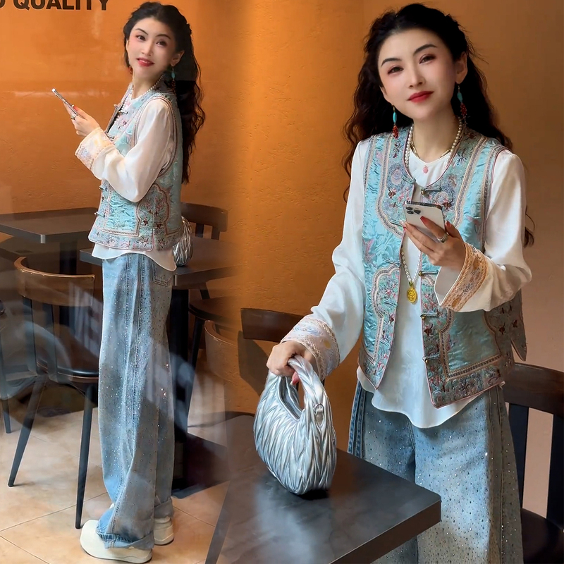 New Chinese-Style Embroidered Vest Set for Women, Early Spring 2026 New Model, High-End Exquisite Sleeveless Vest Shirt Trend