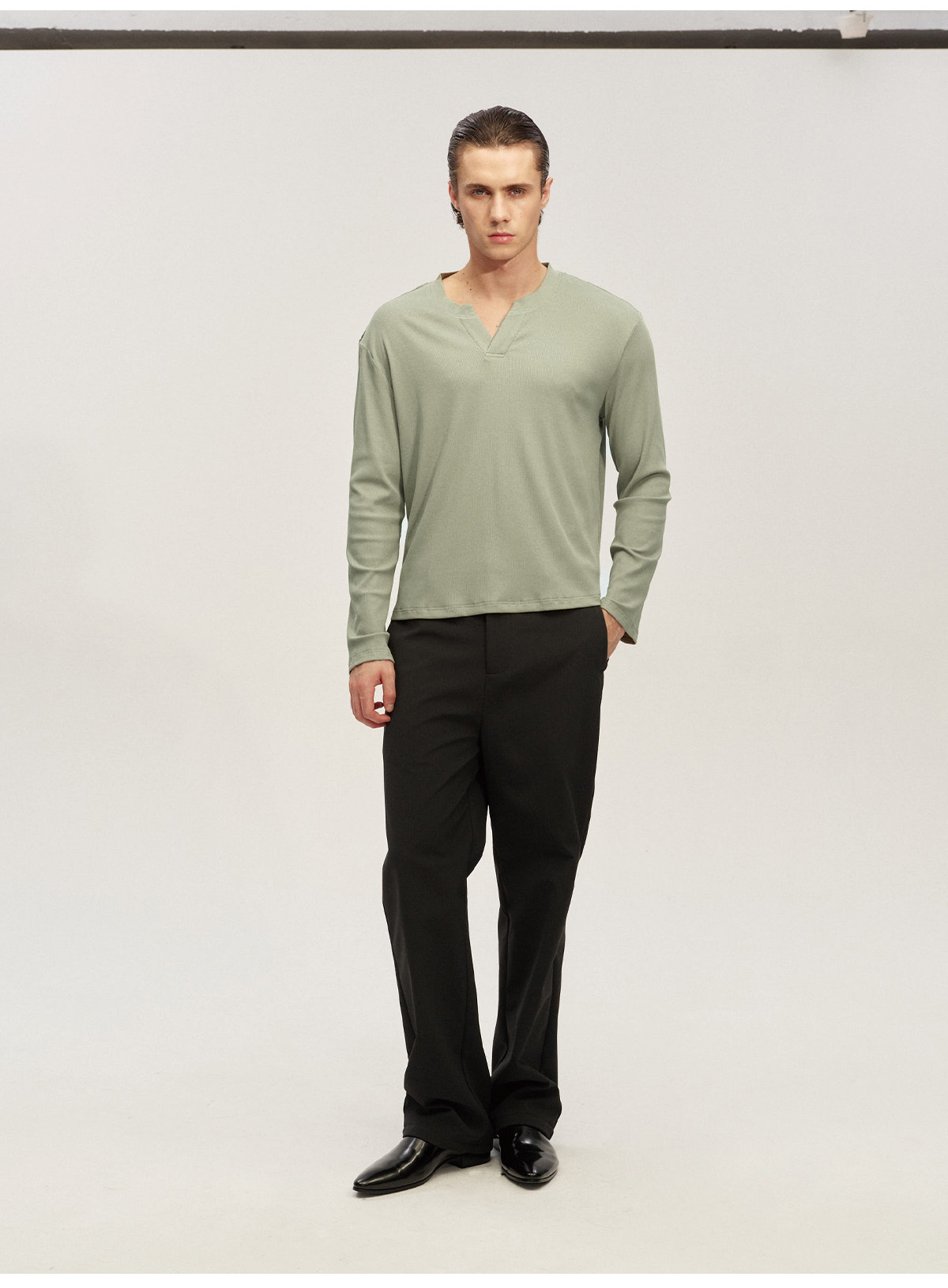 JCAESAR V-Neck Ribbed Knit Long-Sleeve Top