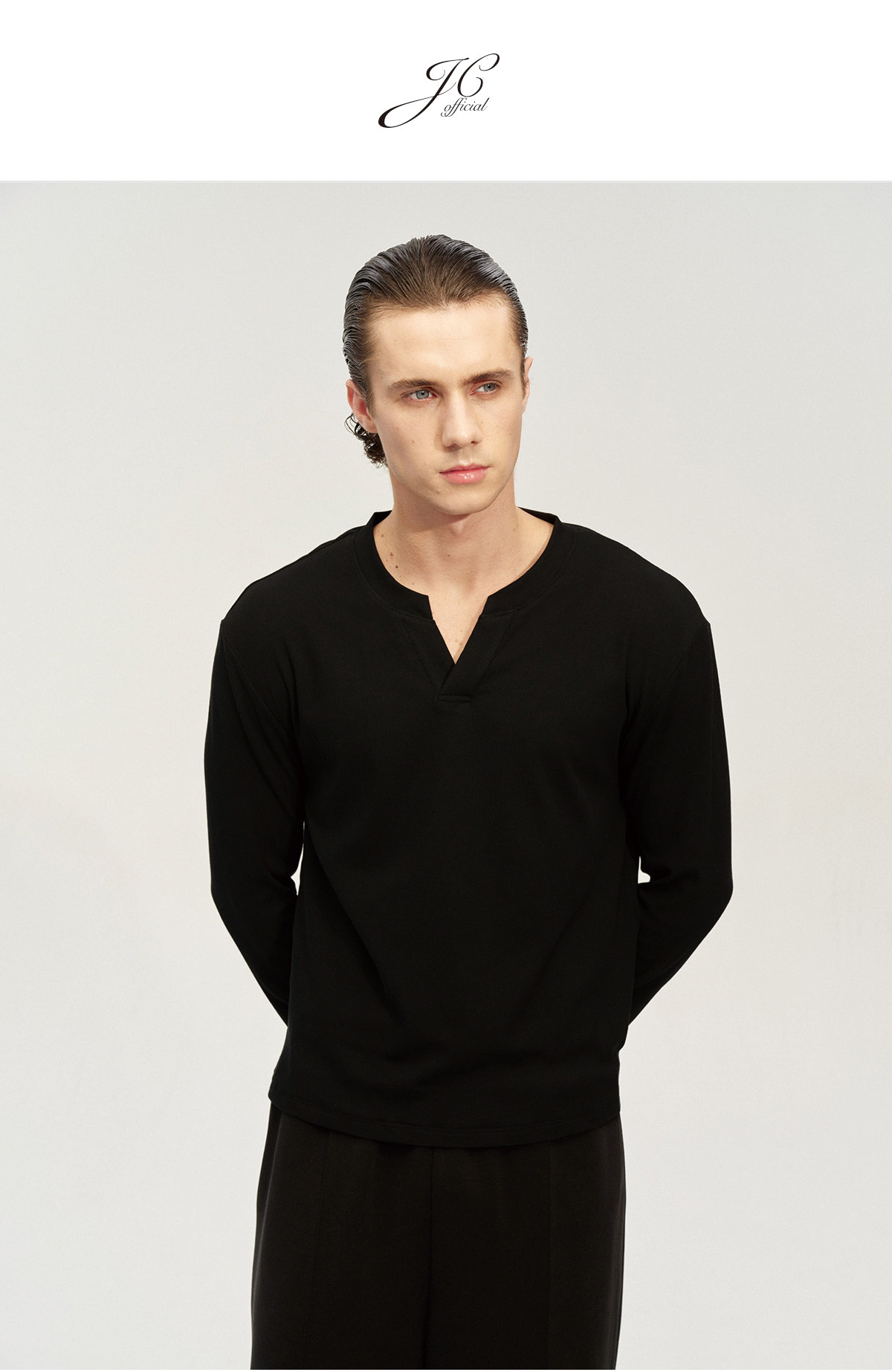 JCAESAR V-Neck Ribbed Knit Long-Sleeve Top