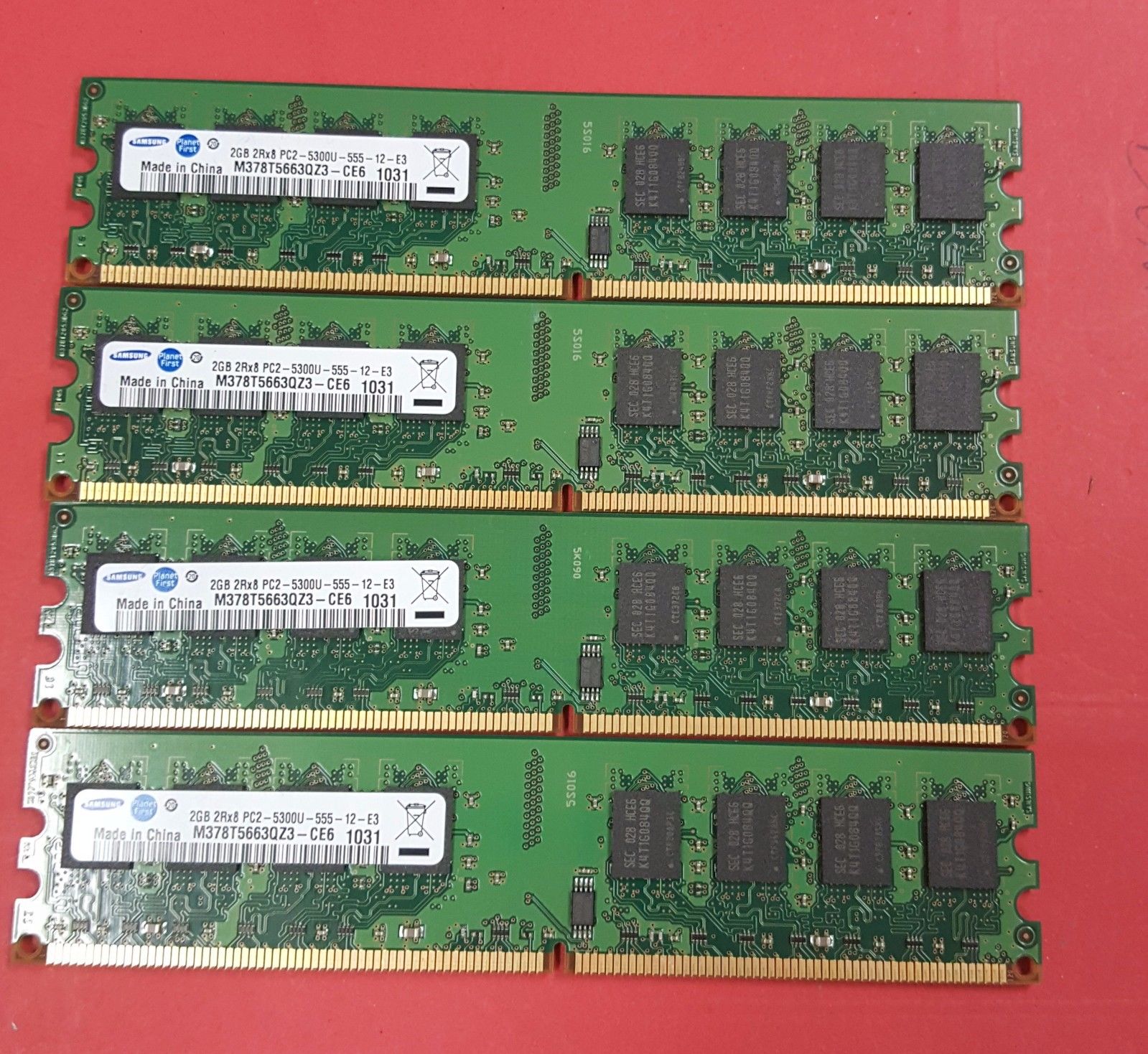 Samsung 2GB 2Rx8 PC2-5300U-555 667MHZ M378T5663QZ3-CE6 desktop memory