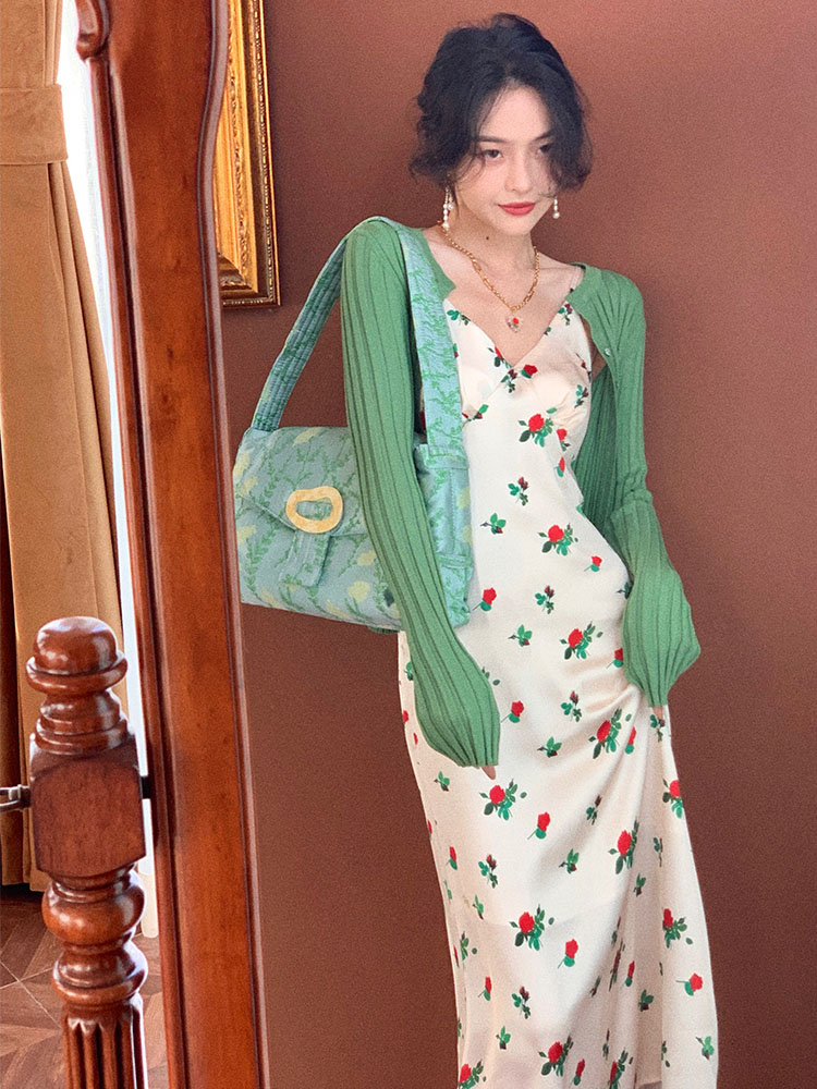 Sandro Moscoloni French style hanging band skirt cardiolith suit 2022 Summer new snow spinning Crushed Flowers Foreign Dress