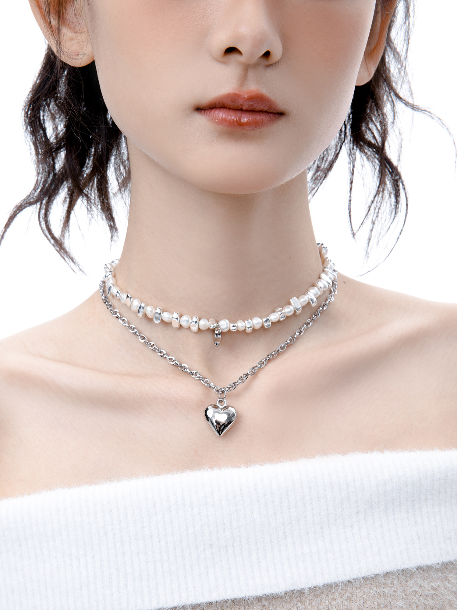 Floating U Bio's original niche choker, freshwater pearl necklace, a heartwarming gift.