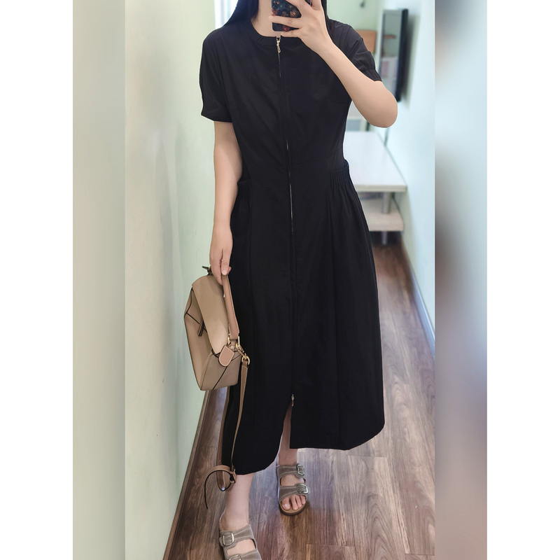 Super Flattering Dress That Hides All Your Flaws! Highly Recommended~~ Super Flattering Dress That Hides All Your Flaws! Highly Recommended~~