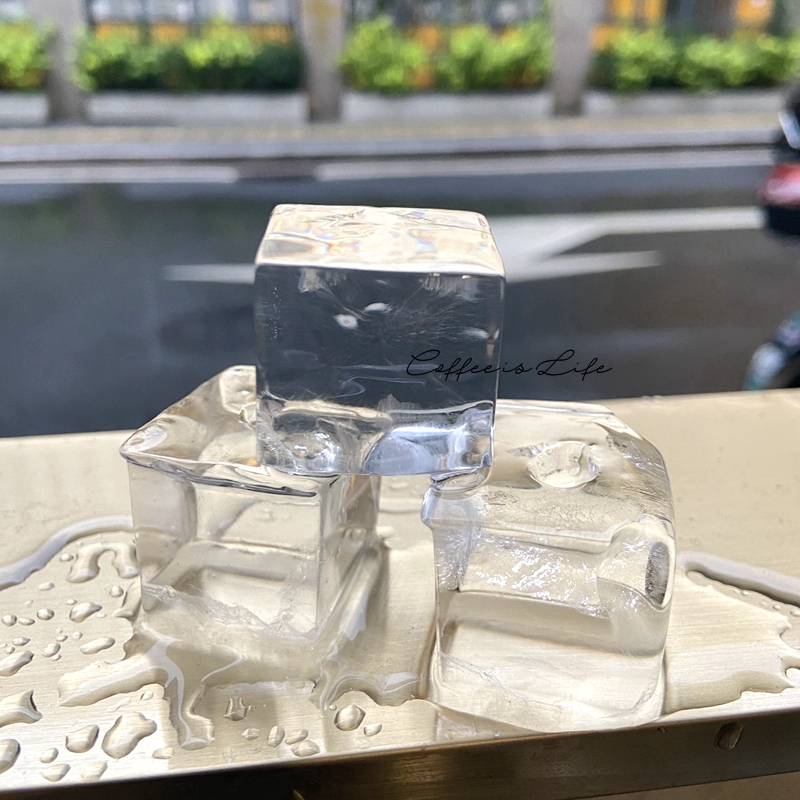 Jiujing SC-100W Nissan 45kg square solid ice commercial ice maker coffee shop package does not melt water cooling