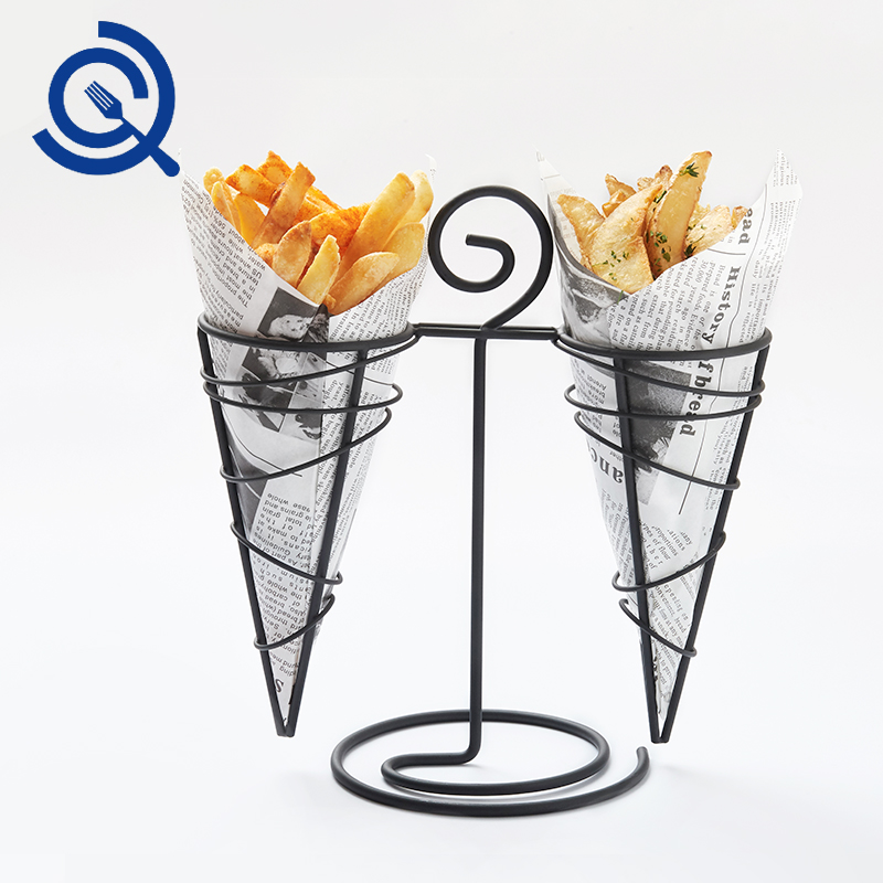 Hotel Supplies Dining Room Personality Cutlery American Coffee Shop Bar Creative Iron Art Double Head Friar Rack Snack Rack Black