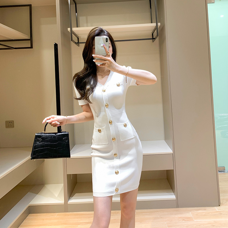 名媛小香风连衣裙女2022夏季新款针织V领短袖白色紧身显瘦包臀裙