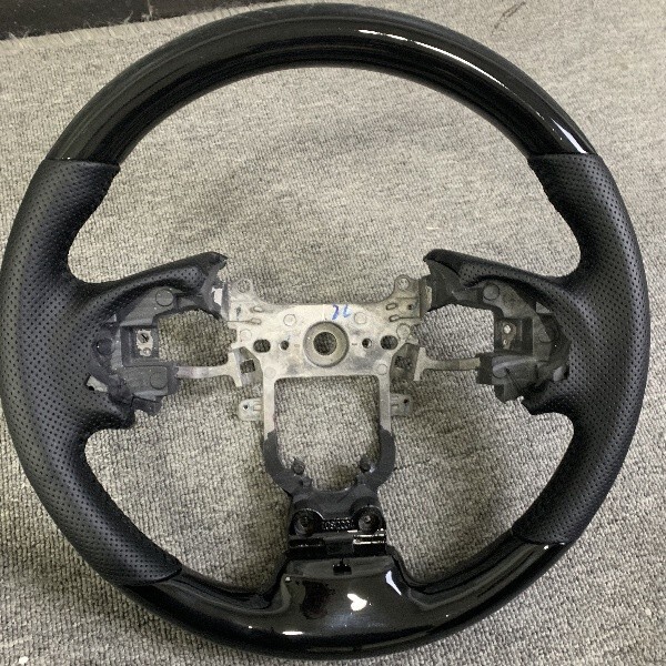 Suitable for Honda Crv13-22 Models, Haoying Xrv, Elysion, Lingpai, Guandao, Original Wood and Leather Steering Wheel Modification Suitable for Honda Crv13-22 Models, Haoying Xrv, Elysion, Lingpai, Guandao, Original Wood and Leather Steering Wheel Modification