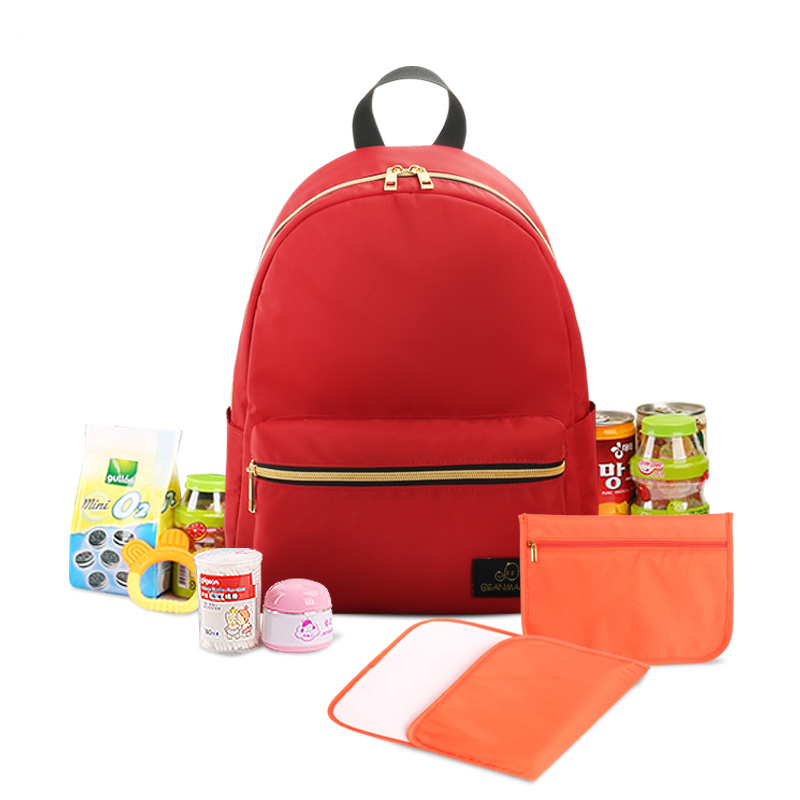 Mommy bag lightweight small 2019 new fashion women's multi-functional portable shoulder mother and baby bag mother carrying bag out