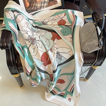 Spring in mind with white floral printed mulberry silk sloping silk big square towels sand and grinding hair real silk scarlet women shawl