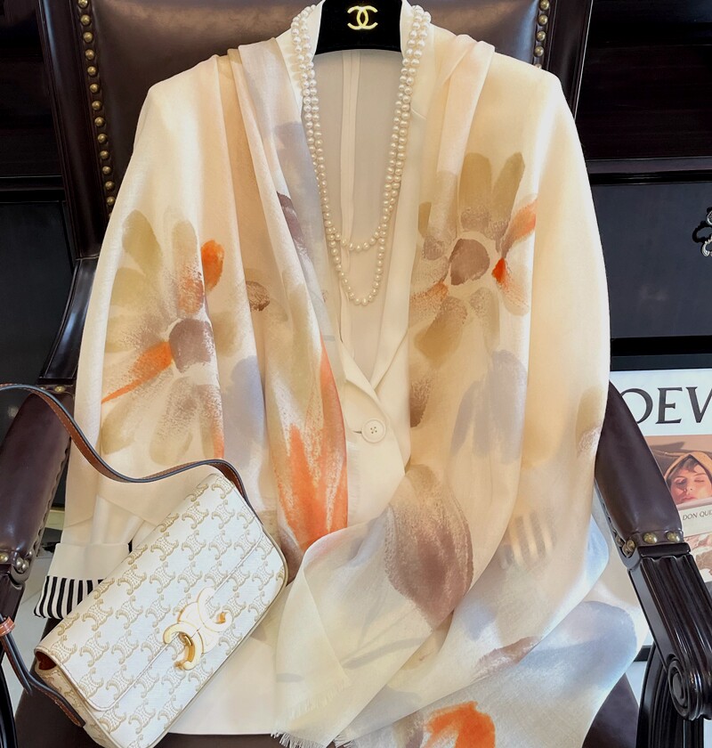 Hand-painted flowers autumn and winter new wool scarf women's thin Korean version all-match long version warm and white shawl dual-use
