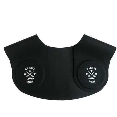 Волосы с волосами с стрижными наплечниками, плечами, волосами, шарнирной парикмахерской с горячими, приготовленными на плечах на плече