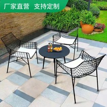 Outdoor leisure courtyard table and chairs cafe milk tea shop wrought iron outdoor open-air hotel homestay balcony table and chair combination