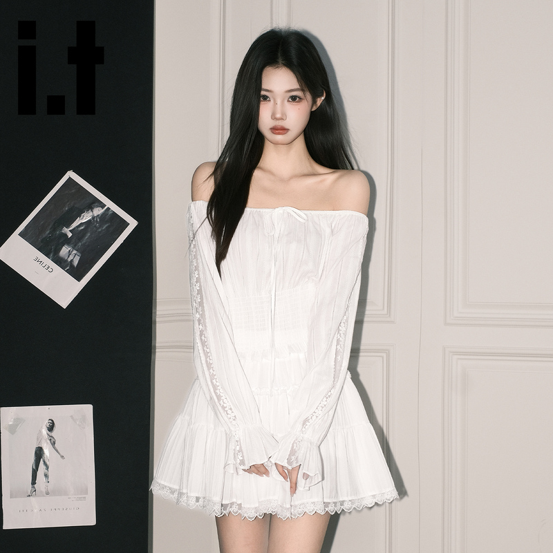 It:Chocoolate French-Style White Off-Shoulder Lace Patchwork Blouse for Women, Autumn Pure Desire Bell-Sleeve Top It:Chocoolate French-Style White Off-Shoulder Lace Patchwork Blouse for Women, Autumn Pure Desire Bell-Sleeve Top