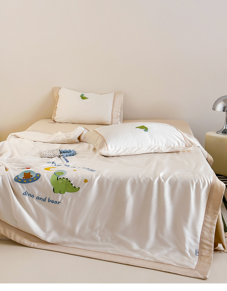 Химические волокна 凉感丝滑宝宝空调被！夏季新款卡通儿童夏被轻奢60支天丝空调被