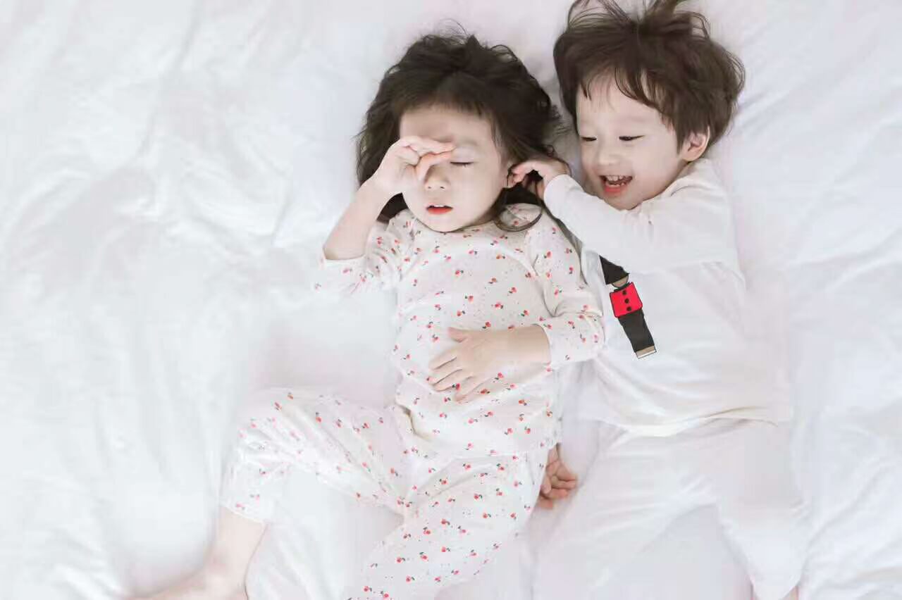 DRUN chàng trai và cô gái cotton trắng phục vụ nhà phù hợp với quần áo mùa thu quần dài chạm đáy áo sơ mi cotton dài tay đồ lót quần giữ nhiệt trẻ em