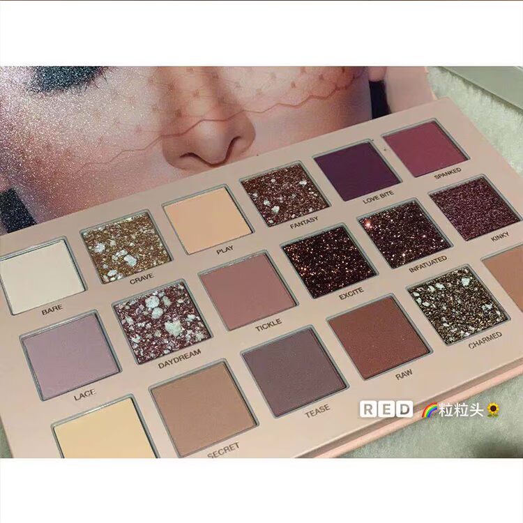 Đức huda vẻ đẹp sa mạc tăng 18 màu nude mắt bóng món ăn cổ tích rung siêu lửa - Bóng mắt bảng phấn mắt 3ce