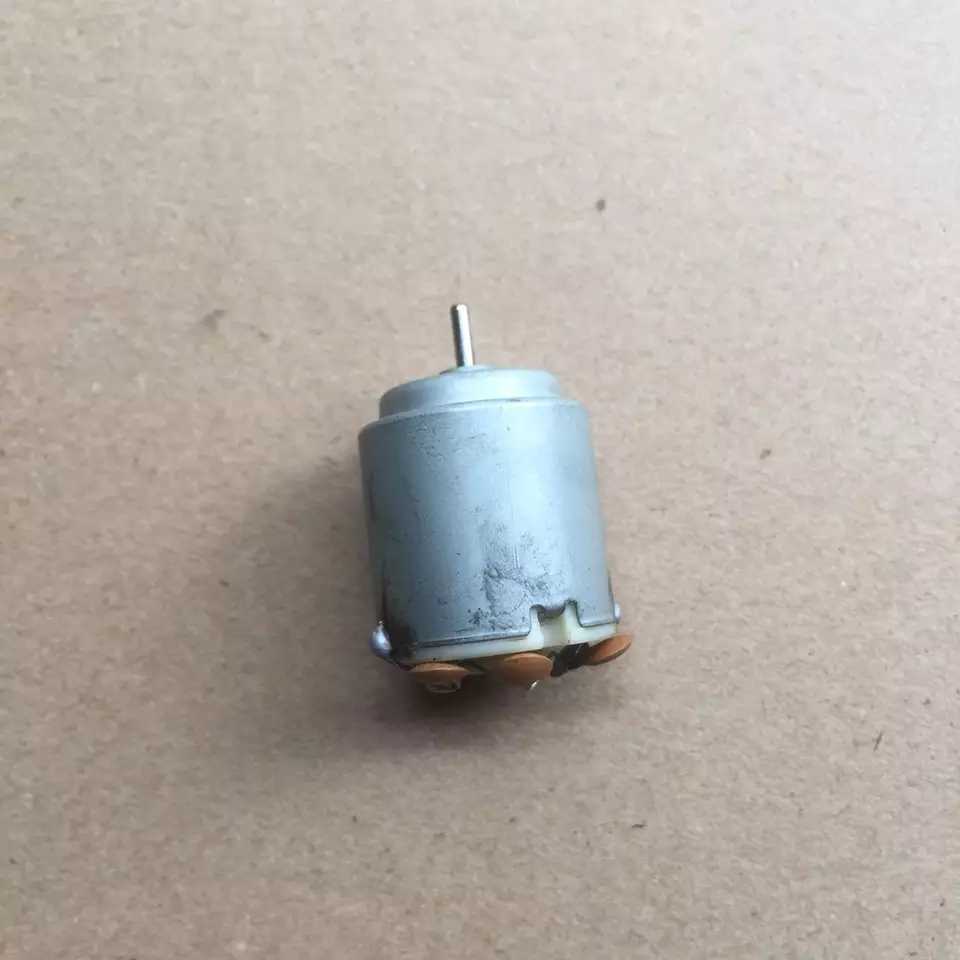 260 small motor miniature DC motor Mini fan toy four-wheel drive motor remote control car motor
