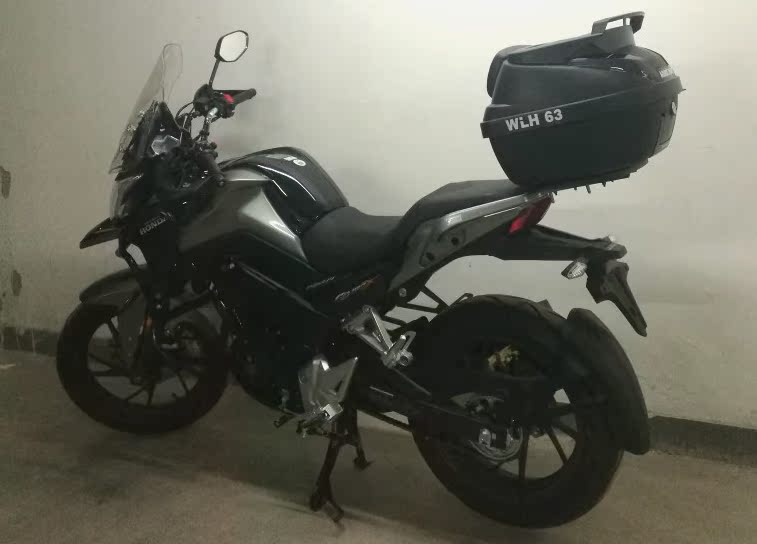 Thân xe máy Wanlihao GM kpt200 Huanglong 300 cốp xe điện cực lớn thùng hông xe máy