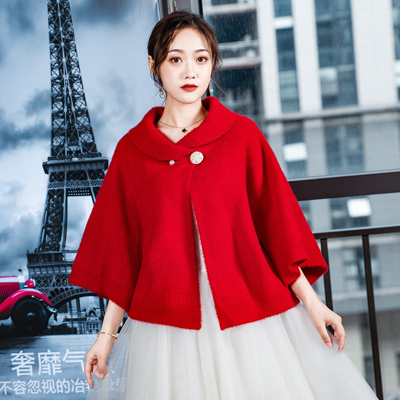 Bride's wedding dress Mao shawl shoulder winter wedding flag gown Mom Temperament Dress Cape Imitation Leather Grass Autumn Winter Cloak Jacket