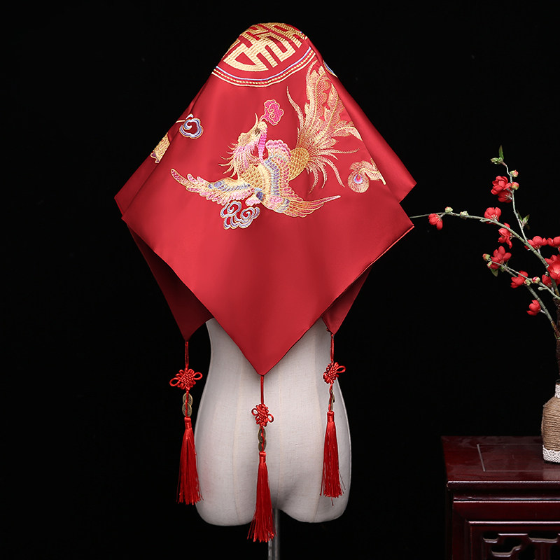 Bride hijab Chinese style Xiuhe dress Wedding dragon and phoenix embroidery wedding big red hijab yarn high-end new satin retro