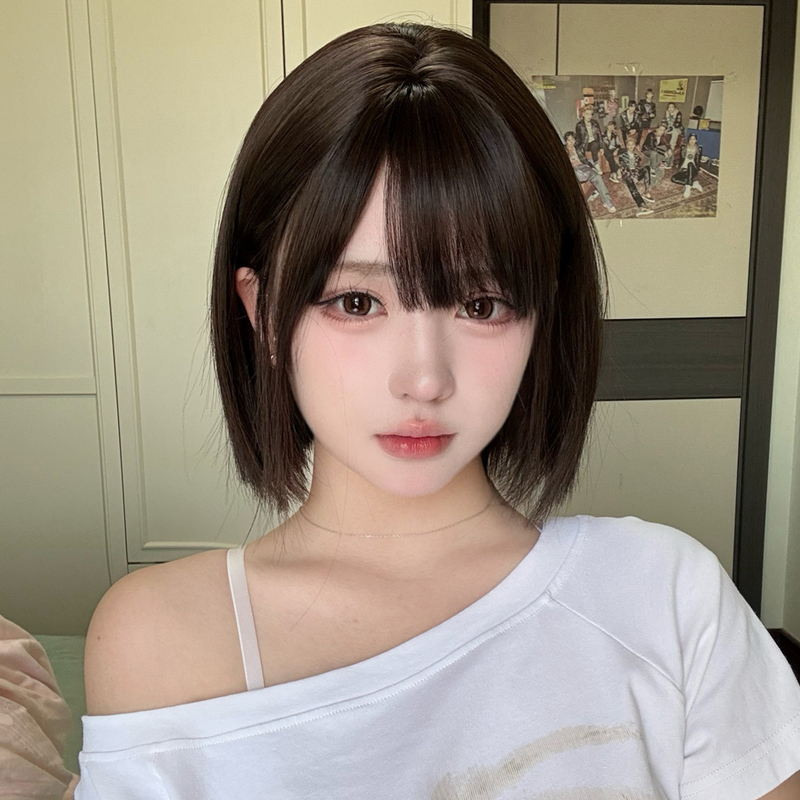 Wig for Women, Short Hair, Lolita Style, Natural Bangs, Sweet and Thin, Summer Short Straight Hair, Realistic Full Head Wig