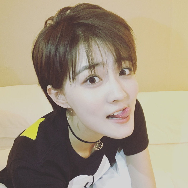 Perruque cheveux raides Court - Ref 2611465 Image 27