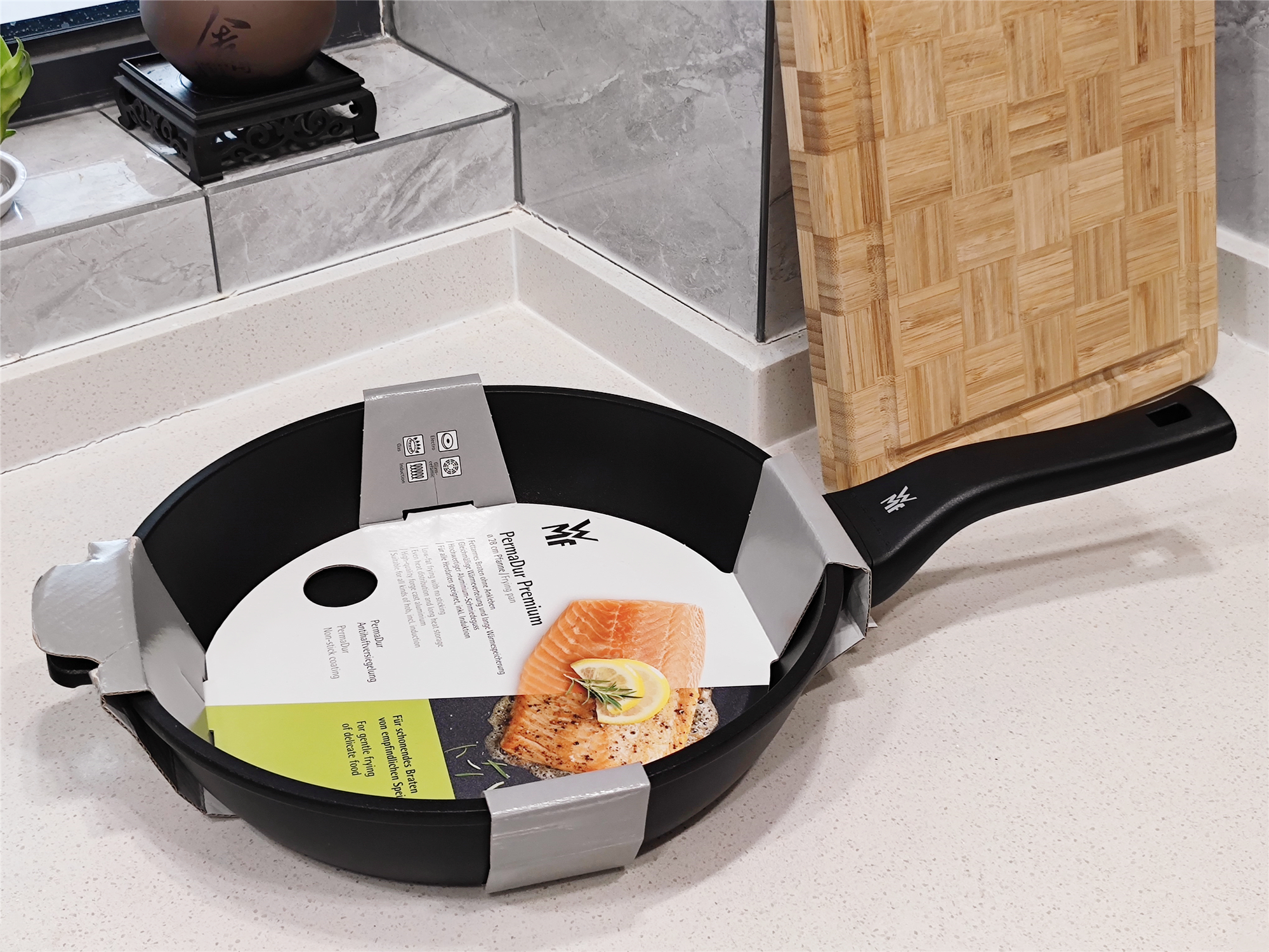 Germany WMF imported frying pan Futengbao wmf28CM frying pan non - stick pan steak frying pan special cabinet