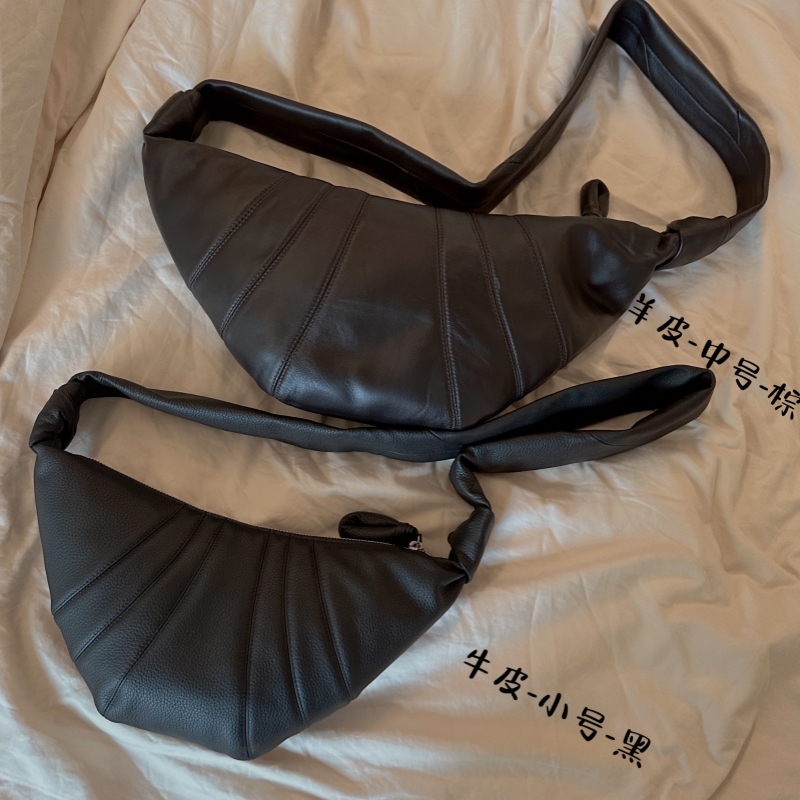 Niche Lightweight Horn-Shaped Bag, First-Layer Cowhide, Vintage Wide-Strap Chest Bag, Croissant Bag, Genuine Leather Crossbody Baguette Bag for Women