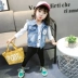 Mùa xuân bé gái mặc áo sơ sinh nữ trẻ sơ sinh 1 áo len 2 a 3 vest 4 tuổi mùa xuân và áo vest denim mùa thu - Áo ghi lê sỉ quần áo trẻ em Áo ghi lê