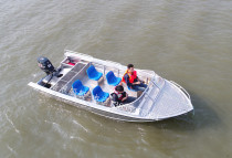Aluminum alloy speedboat Yacht Assault boat Fishing boat V Luya boat 2-10 people can be equipped with a machine