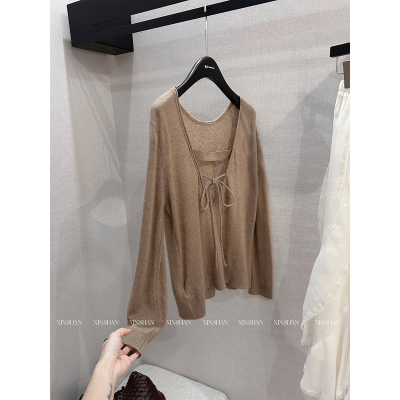 Xinshan Korean Style Backless Slightly Sheer Wool Long-Sleeve Knit Top 2026 Early Autumn New Women's Top Xinshan Korean Style Backless Slightly Sheer Wool Long-Sleeve Knit Top 2026 Early Autumn New Women's Top