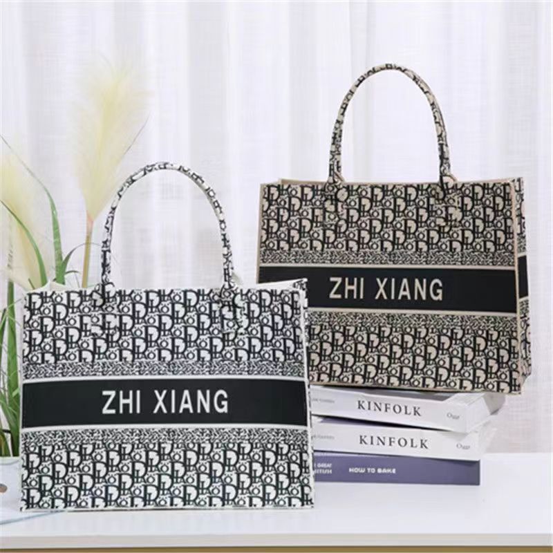 【Zhi Xiang】New Trendy Felt Tote Bag with Open Top, Large Capacity, Fashionable and Versatile, Simple Women's Handbag