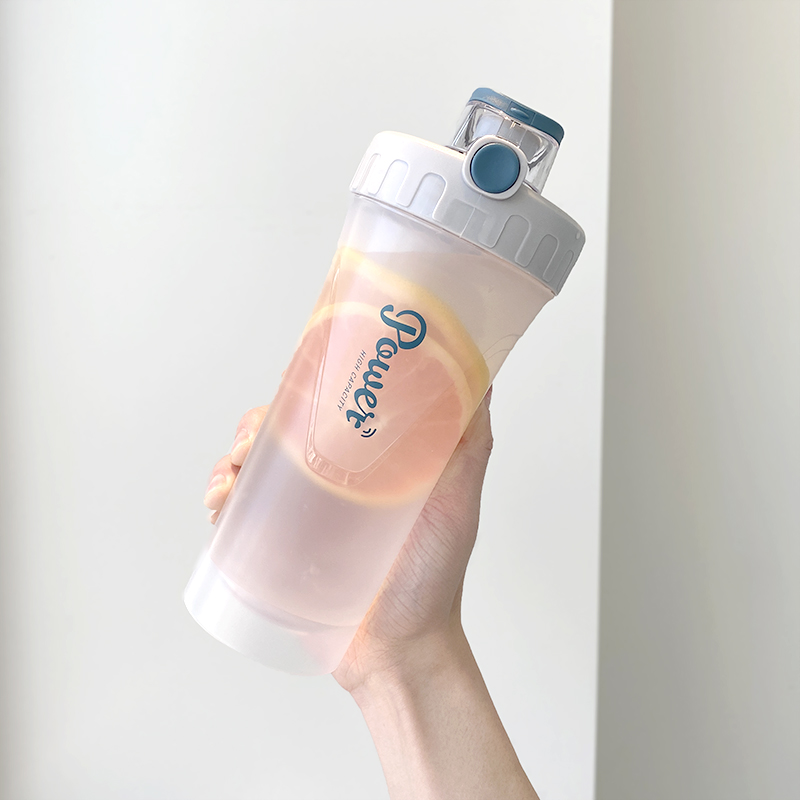 Large Capacity Sports Water Cups Women Plastic Cups Portable Fitness Shake Cups Egg White Powder Cups With Strainer Scale Cups