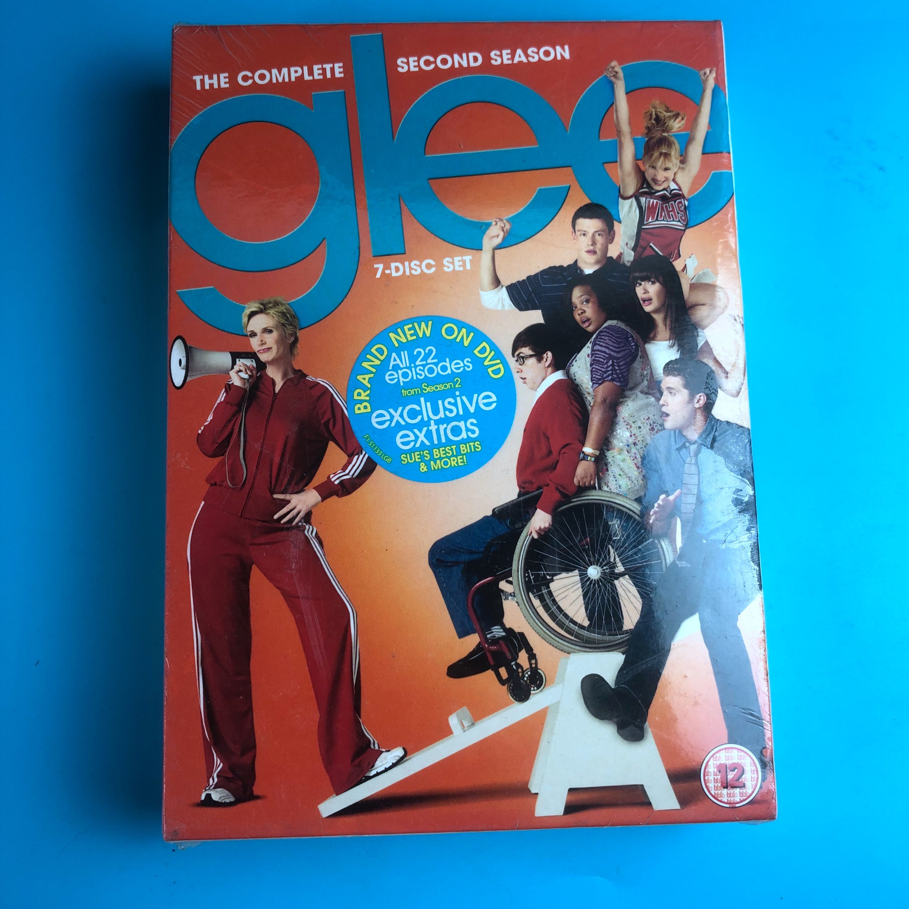 Original Undemolished Fun Choir for the second season of 7DVD Inwords