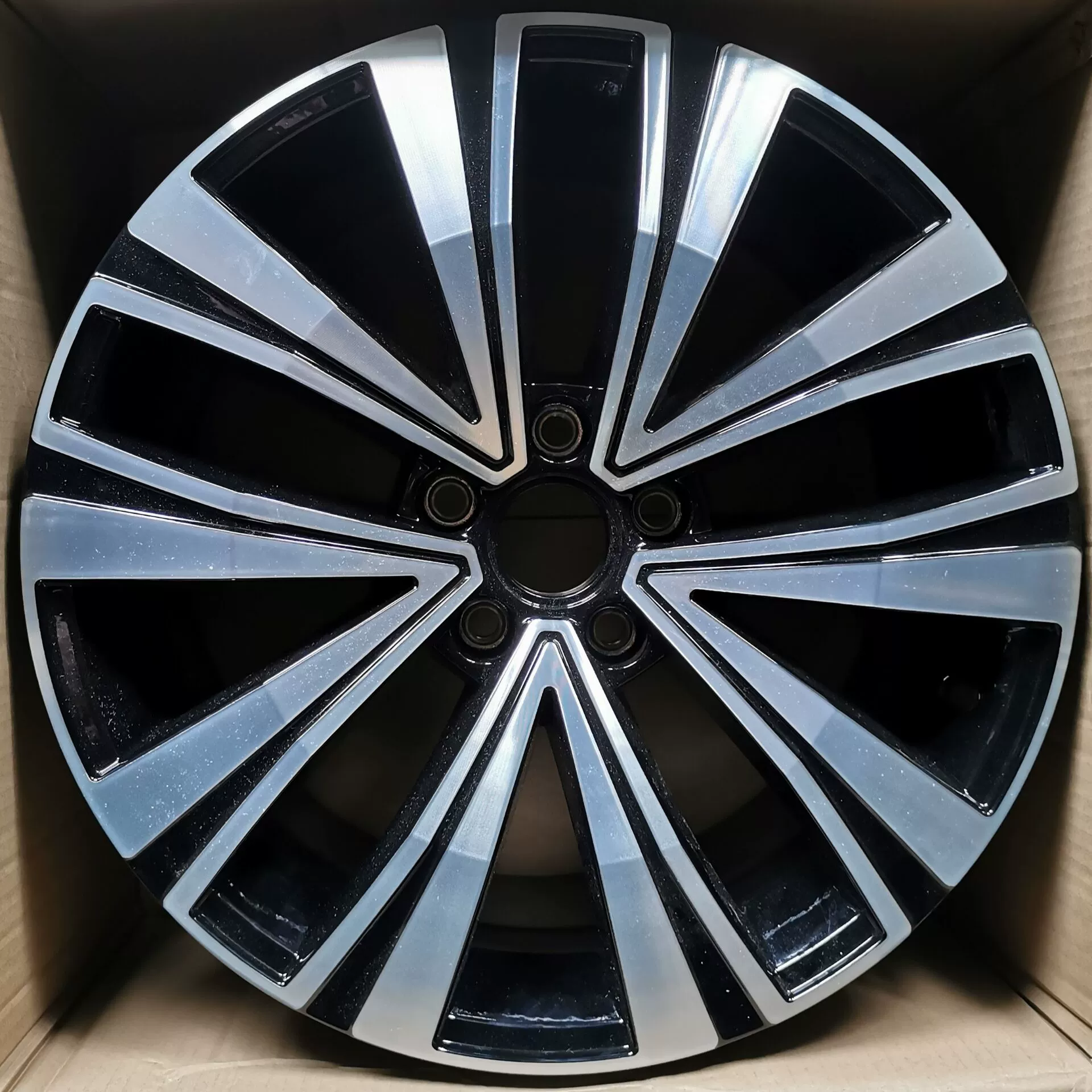 mâm oto Thích hợp cho bánh xe Volkswagen CC 17 inch Volkswagen CC Golf Scirocco Magotan Passat Lingdu Sagitar bánh xe mâm 15 inch 4 lỗ lazang oto Mâm xe