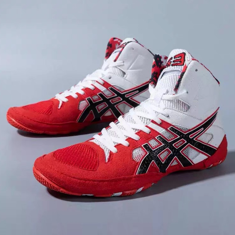 プロレスシューズ、男女兼用トレーニングシューズ、サンダシューズ、フリーファイティングシューズ、ファイティングロートップスペシャルムエタイシューズ、ボクシングシューズ