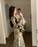 Элегантное платье, дизайнерский корсет, юбка, французский стиль, в цветочек, тренд сезона, завышенная талия, с воланами