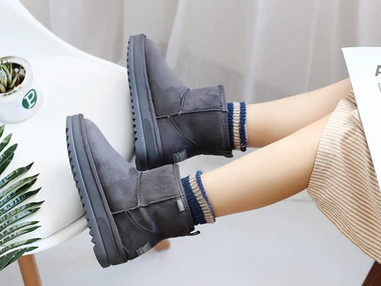 Đặc biệt cung cấp giải phóng mặt bằng giày bị hỏng mã giải phóng giày vải giày đơn tấm Martin ủng cộng với giày nhung nhung 339019 giầy sục nữ