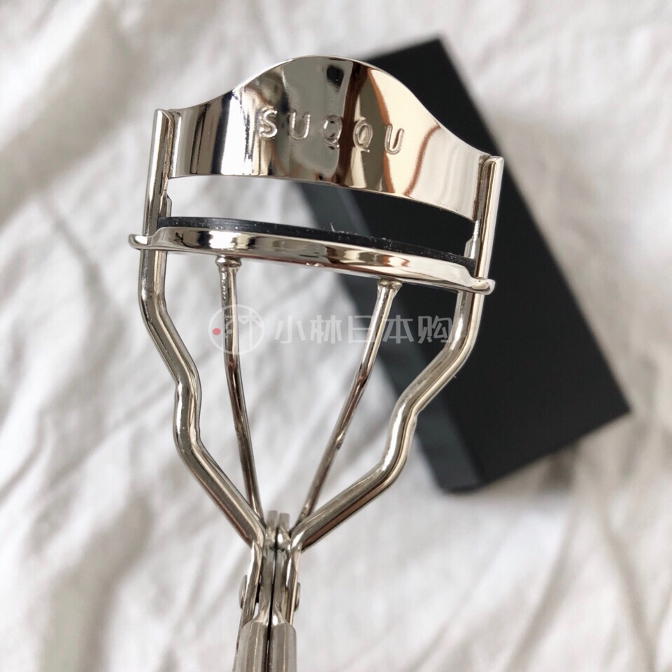(Spot) Japanese counter SUQQU eyelash curler lasting curling sunflower does not hurt eyelashes