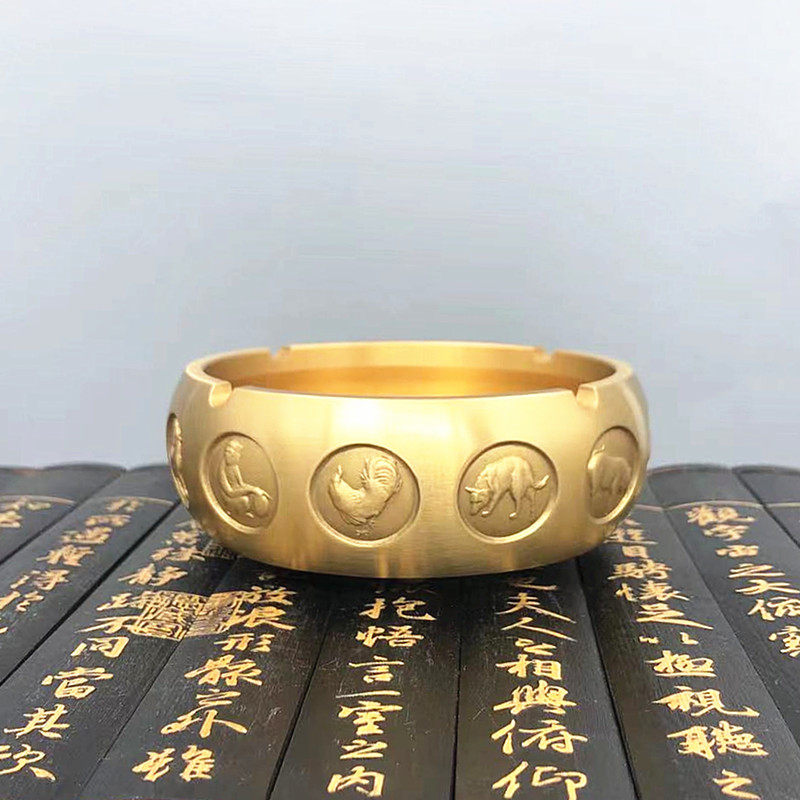 Pure copper ashtray Houde Zaiwu round relief creative eight horse desk table living room coffee table gift modern simplicity