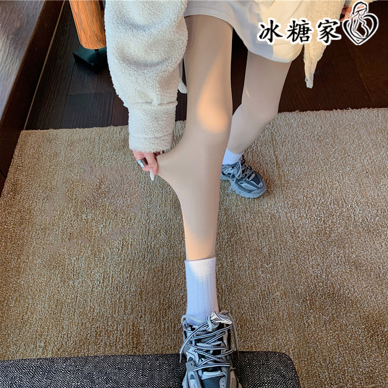 Pregnant women's stockings autumn and winter pregnancy plus velvet thickened pantyhose flesh color leggings spring and autumn bare leg artifact nakedness